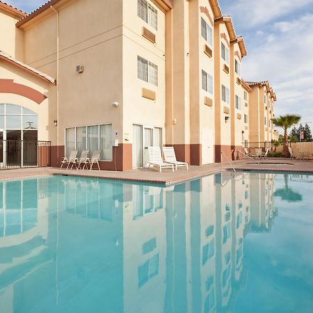 Holiday Inn Express Madera By Ihg Buitenkant foto