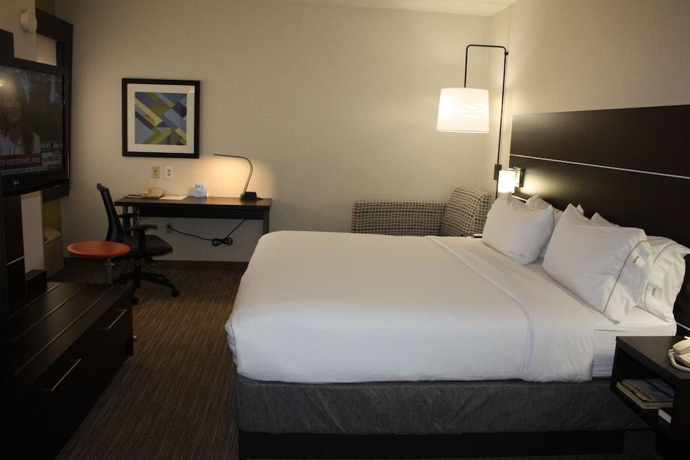 Holiday Inn Express Madera By Ihg Buitenkant foto