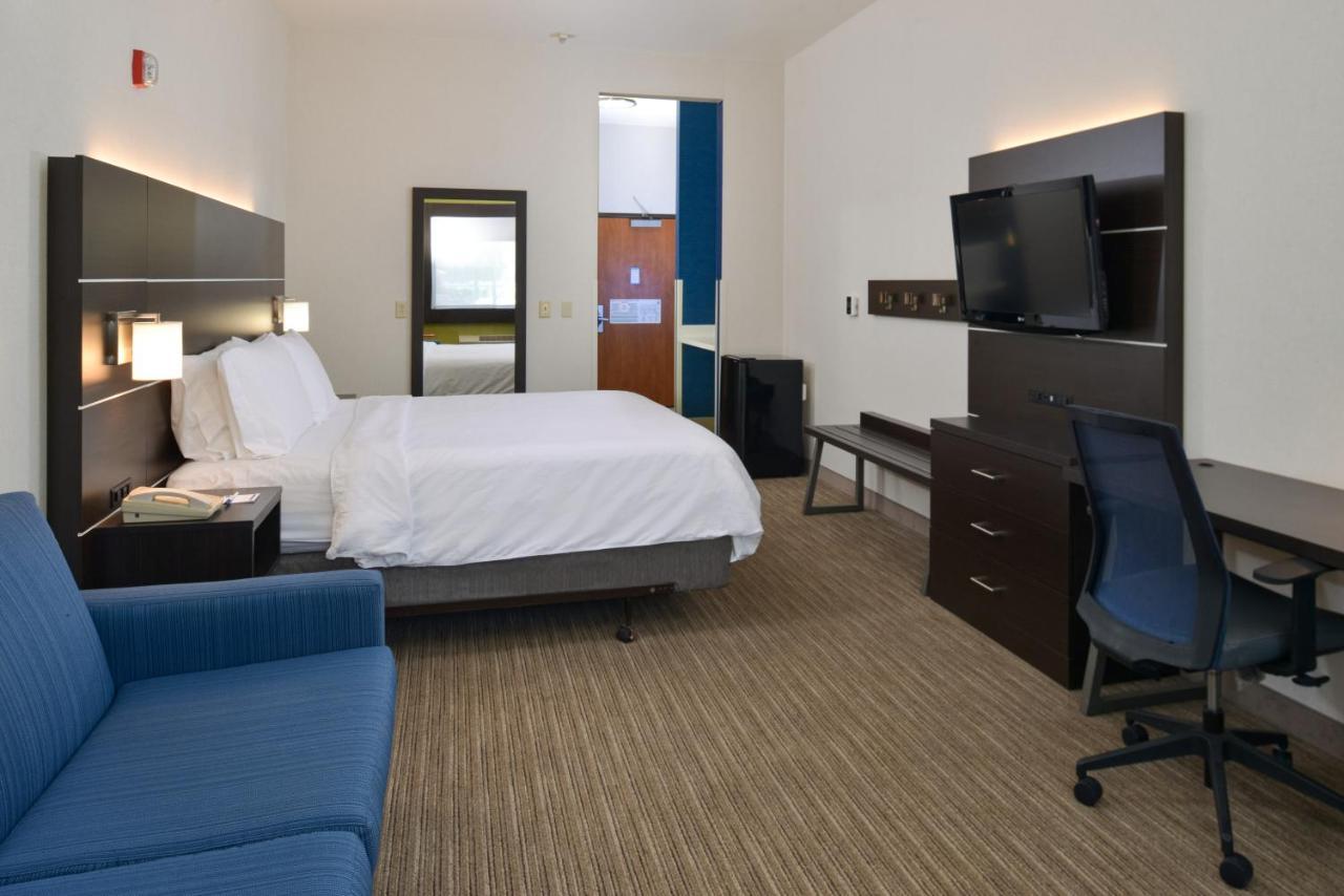 Holiday Inn Express Madera By Ihg Buitenkant foto
