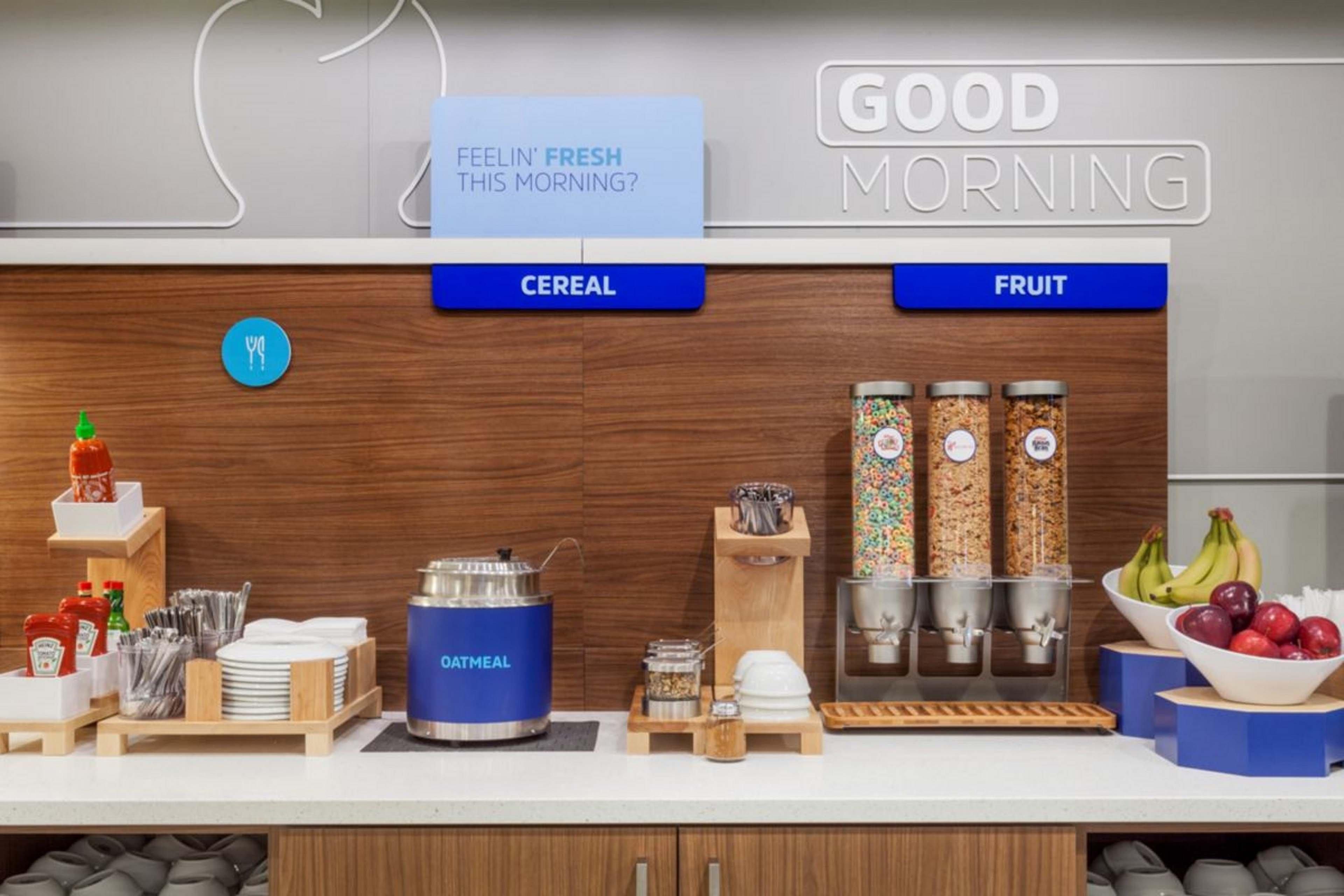 Holiday Inn Express Madera By Ihg Buitenkant foto