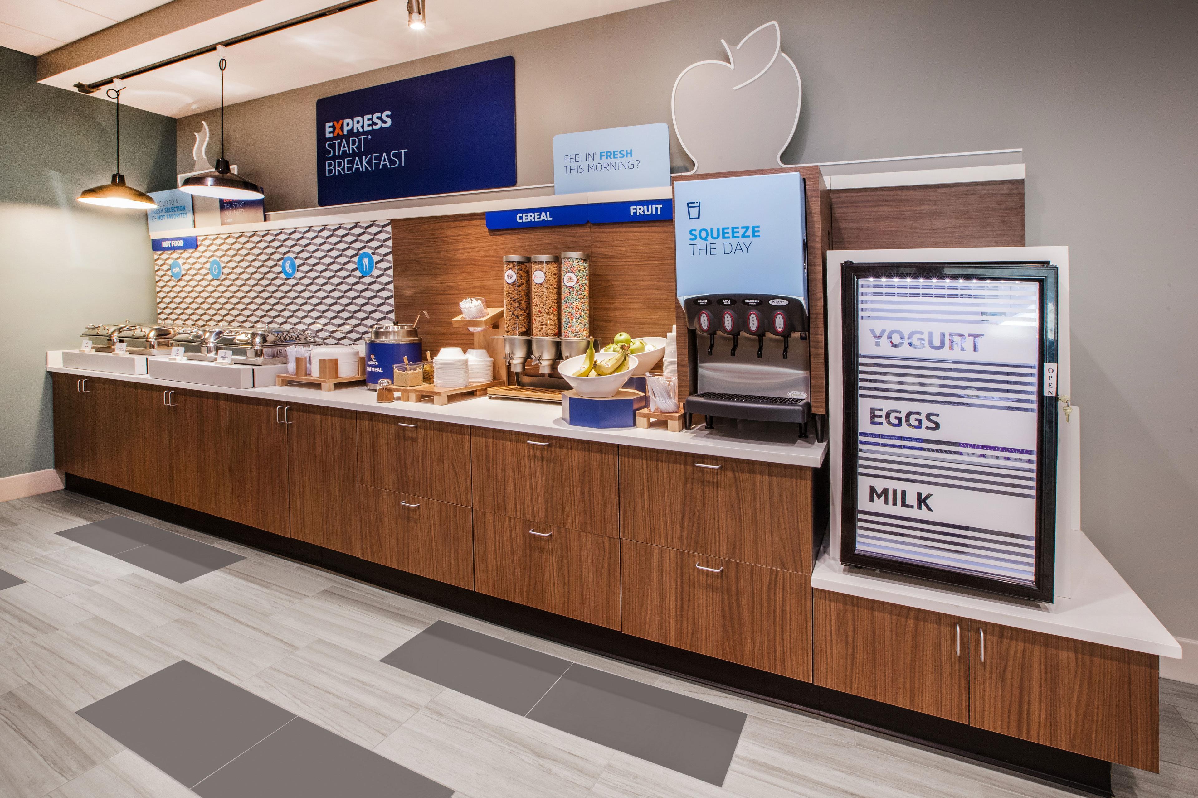 Holiday Inn Express Madera By Ihg Buitenkant foto