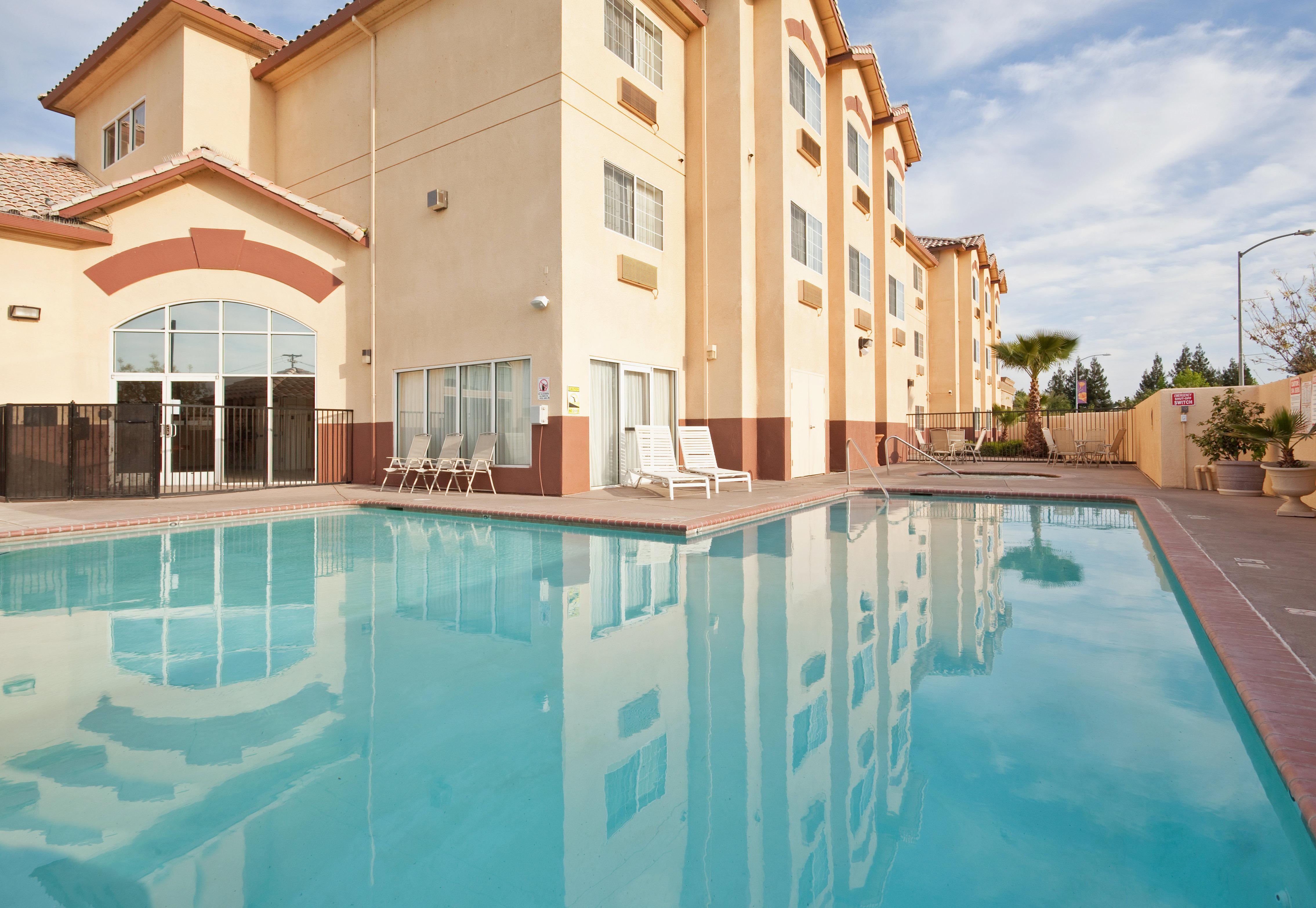 Holiday Inn Express Madera By Ihg Buitenkant foto